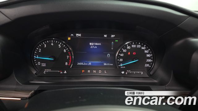 Ford Explorer 2022 — photo 11