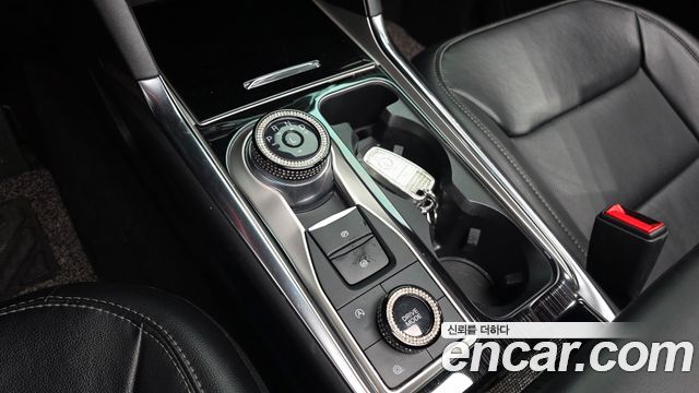 Ford Explorer 2022 — photo 12