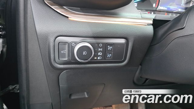 Ford Explorer 2022 — photo 22