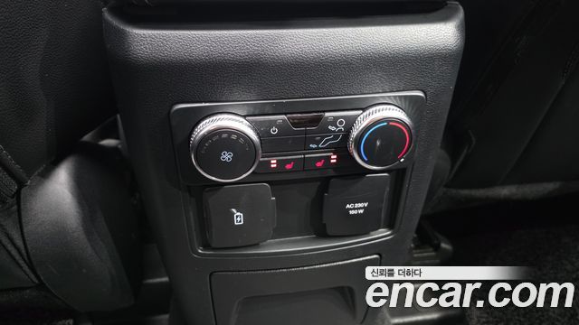 Ford Explorer 2022 — photo 25