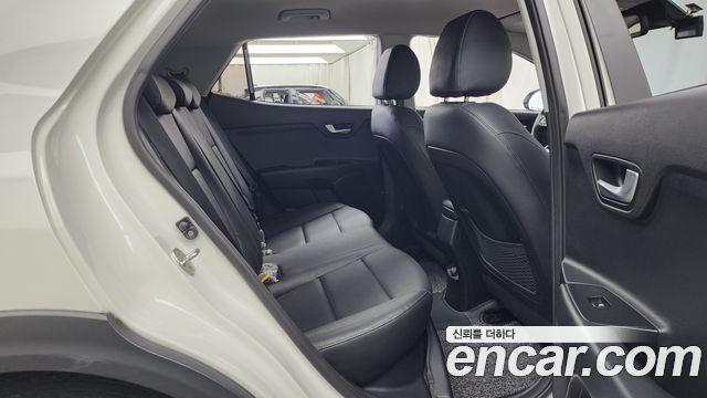 Kia Stonic 2019 — photo 18