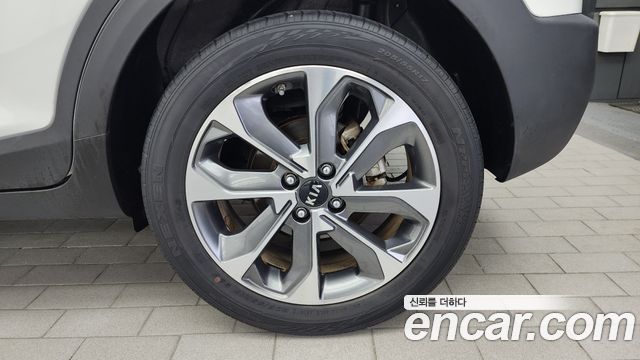 Kia Stonic 2019 — photo 7
