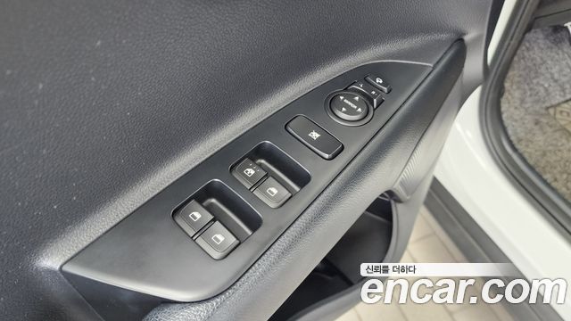 Kia Stonic 2019 — photo 29