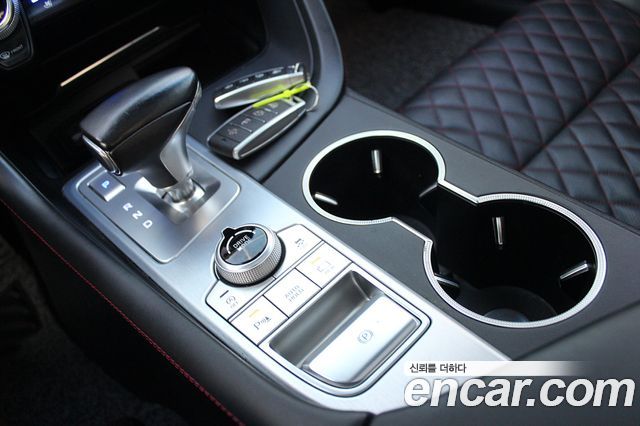 Genesis G70 2018 — photo 11