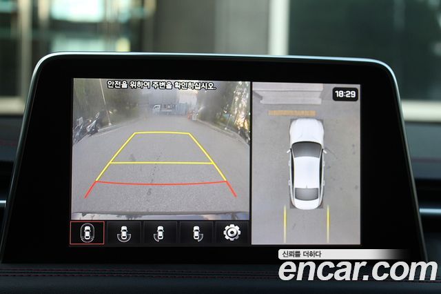 Genesis G70 2018 — photo 13