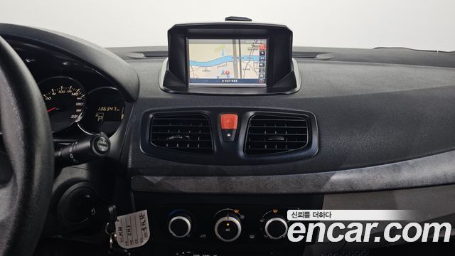 Renault Korea SM3 2011 — photo 14