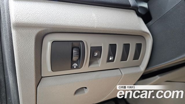 Renault Korea SM3 2011 — photo 18