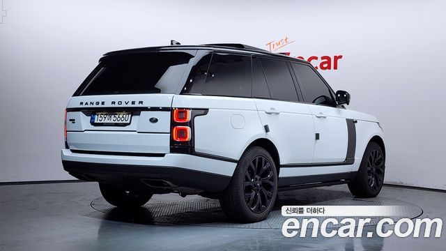 Land Rover Range Rover 2022 — photo 2
