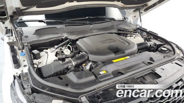 Land Rover Range Rover 2022 — photo 6