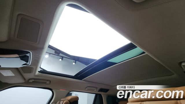 Land Rover Range Rover 2022 — photo 18