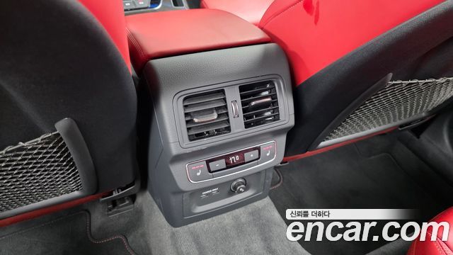 Audi SQ5 2023 — photo 25