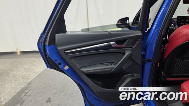 Audi SQ5 2023 — photo 15