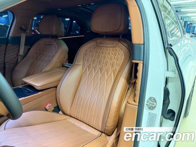 Bentley Flying Spur 2020 — photo 11