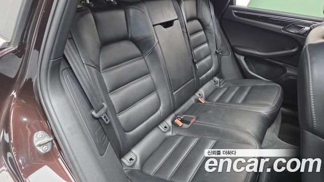 Porsche Macan 2015 — photo 11