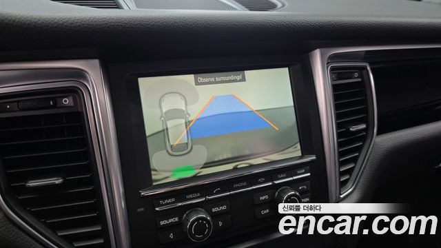 Porsche Macan 2015 — photo 15