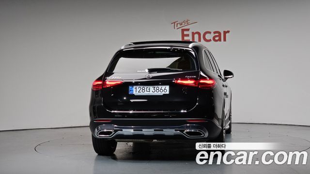 Mercedes-Benz GLC-Class 2023 — photo 4