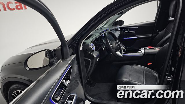 Mercedes-Benz GLC-Class 2023 — photo 13