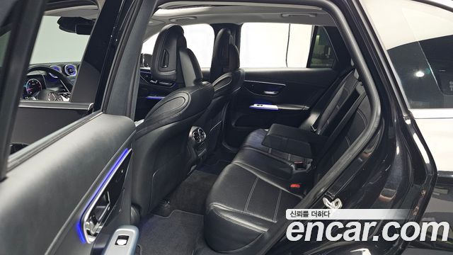 Mercedes-Benz GLC-Class 2023 — photo 18