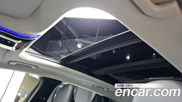 Mercedes-Benz GLC-Class 2023 — photo 23