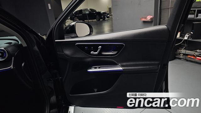 Mercedes-Benz GLC-Class 2023 — photo 14