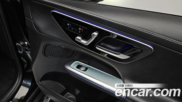 Mercedes-Benz GLC-Class 2023 — photo 35