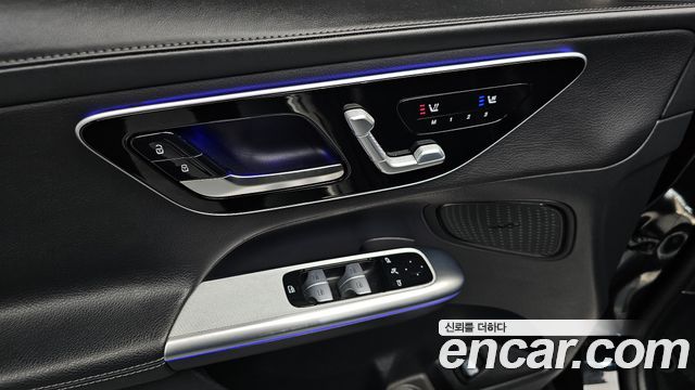 Mercedes-Benz GLC-Class 2023 — photo 37