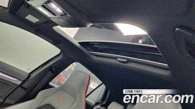 Volkswagen Golf 2025 — photo 24