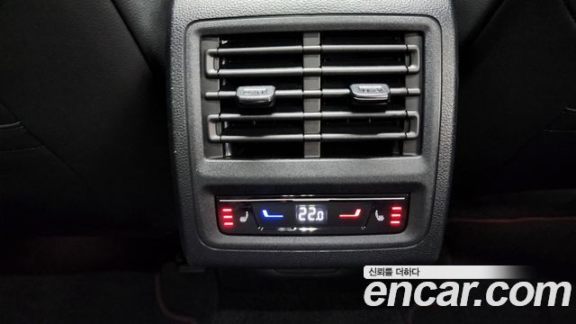 Volkswagen Golf 2025 — photo 34