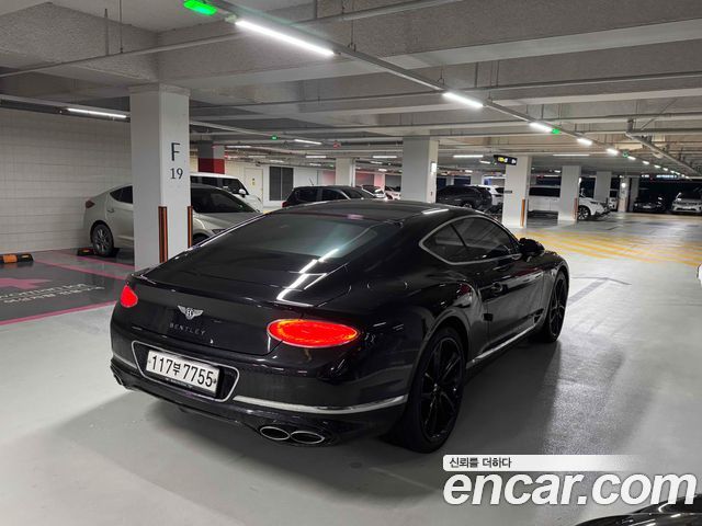 Bentley Continental 2020 — photo 4