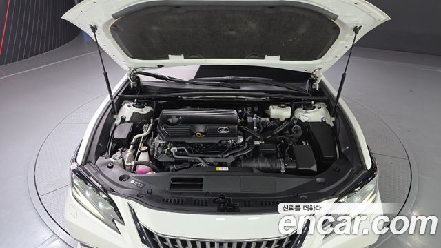 Lexus ES 2024 — photo 6