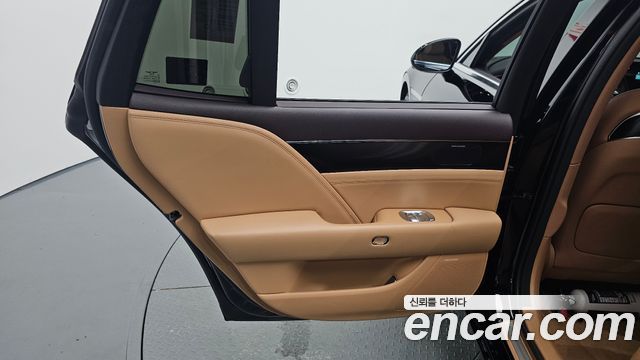 Genesis G90 2022 — photo 15