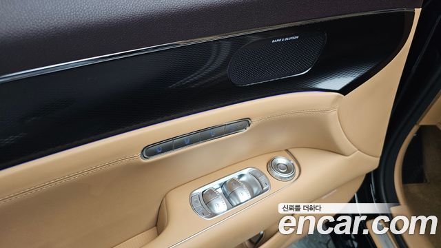 Genesis G90 2022 — photo 29