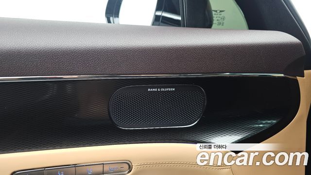 Genesis G90 2022 — photo 31
