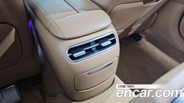 Genesis G90 2022 — photo 36