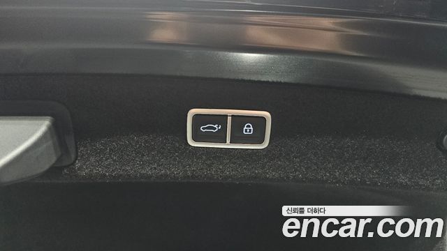Genesis G90 2022 — photo 38