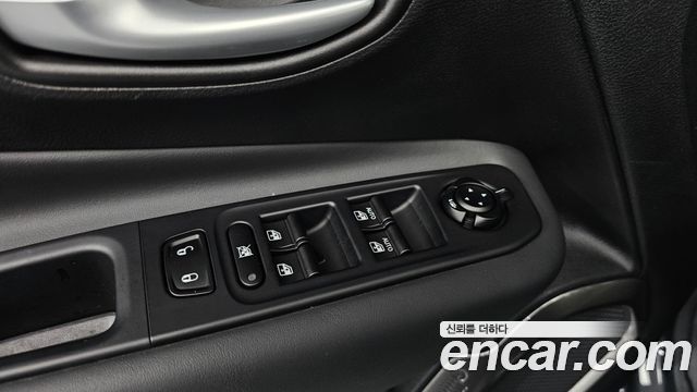 Jeep Renegade 2023 — photo 26