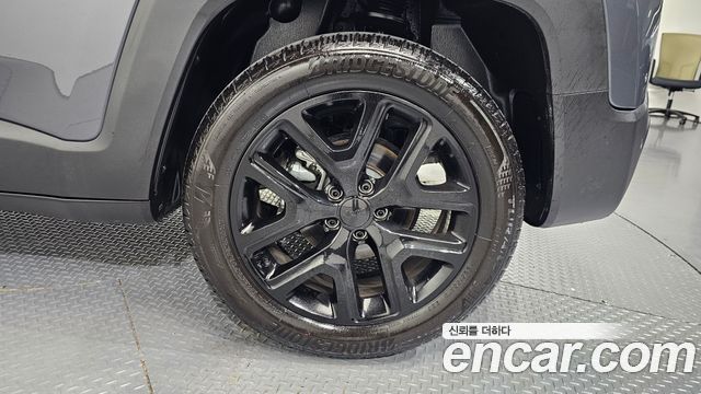 Jeep Renegade 2023 — photo 7