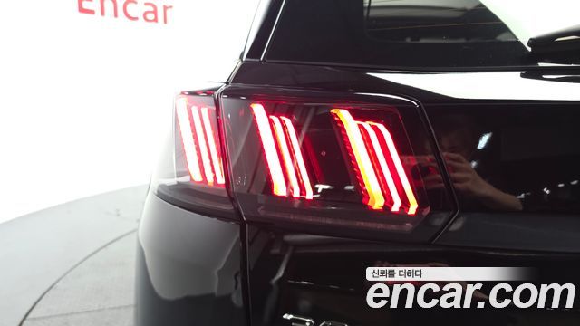 Peugeot 3008 2022 — photo 9