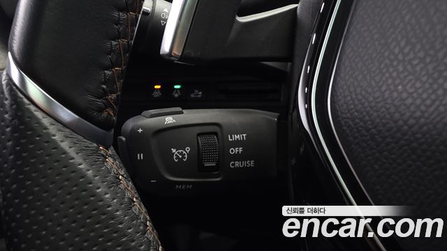 Peugeot 3008 2022 — photo 28