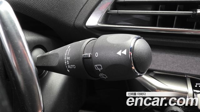 Peugeot 3008 2022 — photo 29