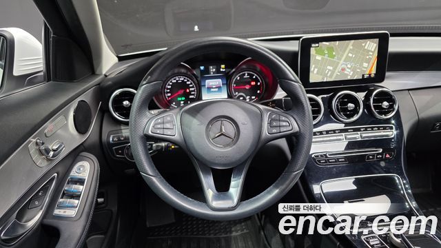 Mercedes-Benz C-Class 2018 — photo 13