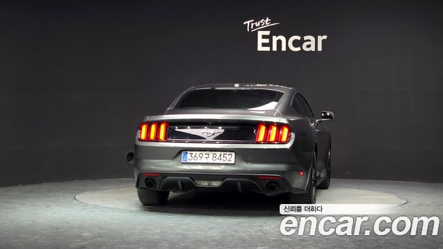 Ford Mustang 2017 — photo 4