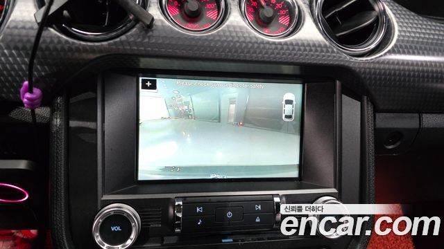 Ford Mustang 2017 — photo 15