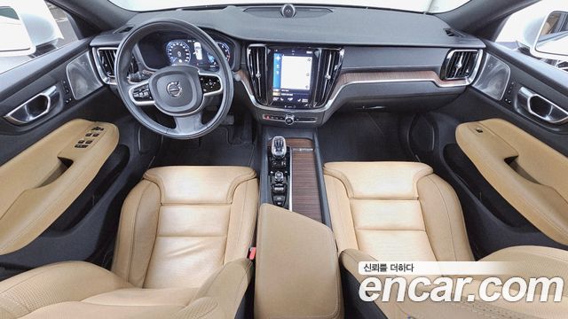 Volvo S60 2021 — photo 7