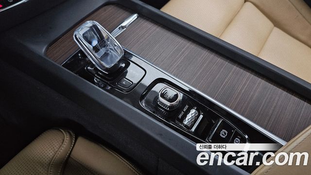 Volvo S60 2021 — photo 9
