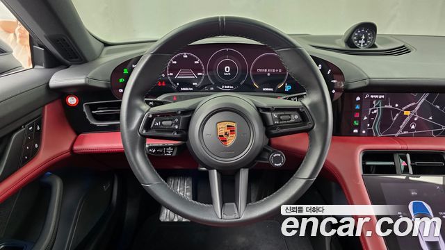 Porsche Taycan 2023 — photo 19