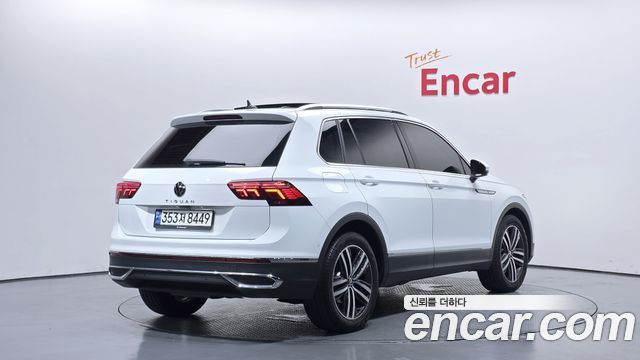 Volkswagen Tiguan 2021 — photo 2