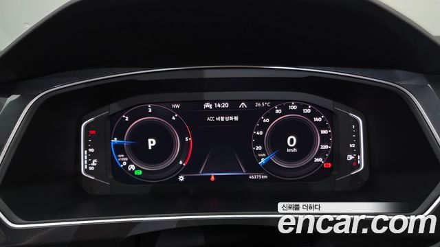 Volkswagen Tiguan 2021 — photo 8
