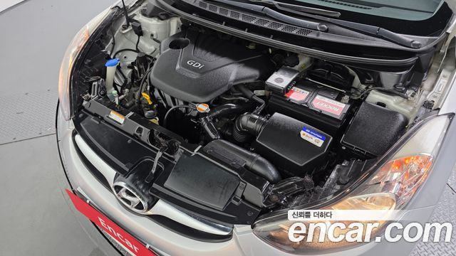 Hyundai AVANTE 2011 — photo 6