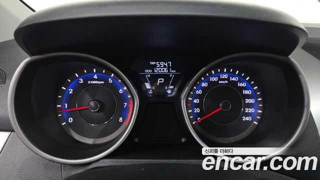 Hyundai AVANTE 2011 — photo 8